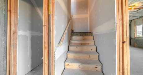 Essential Staircase Construction Tips for DIYers