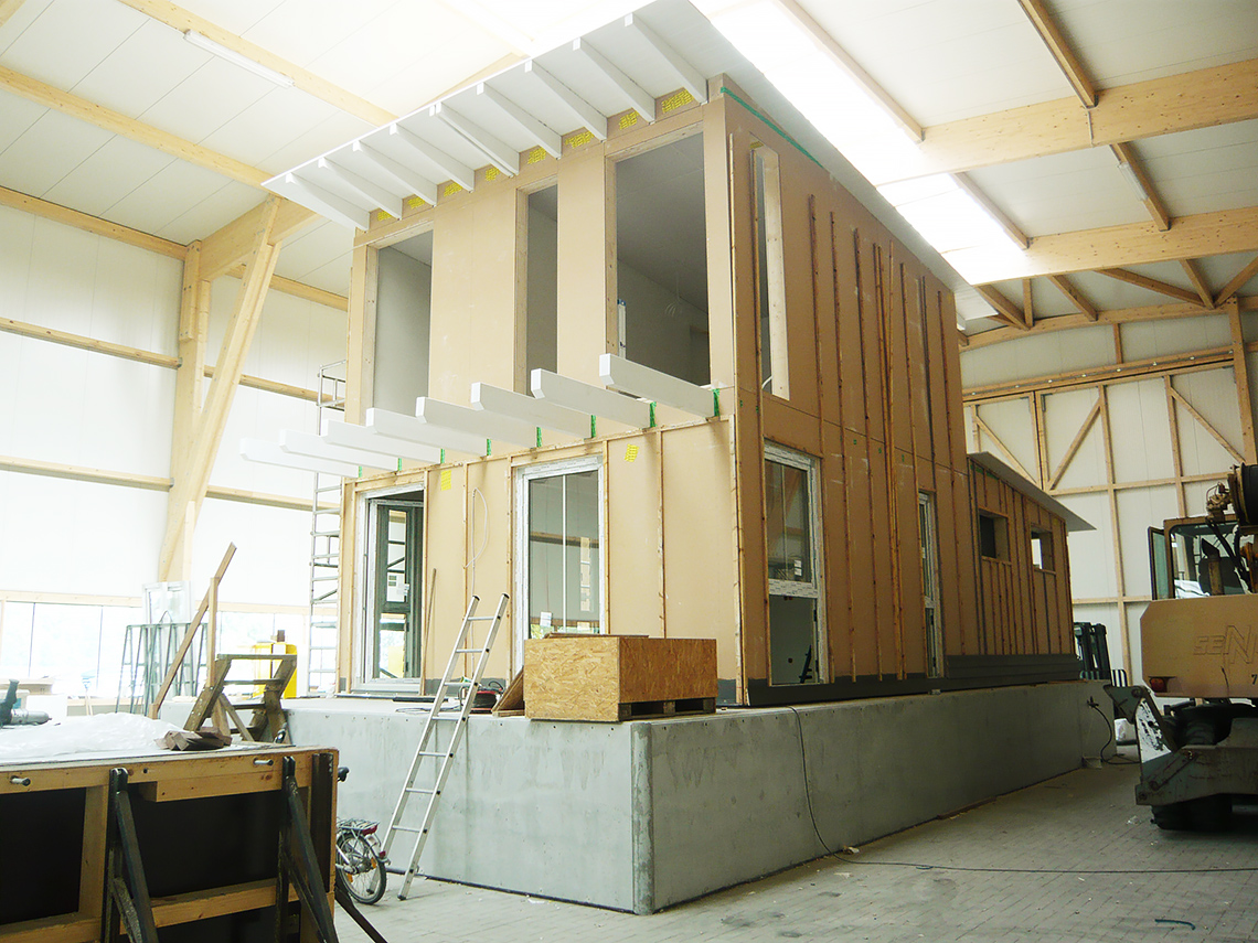 Creative Concept Floating Single-family Home Under Stock Photo 2420658527 |  Shutterstock, image size:1140x855